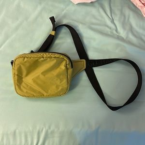 Baggu Puffy Fanny Pack in Pistachio
